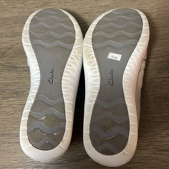 Clark’s cloudsteppers 8W - Picture 2 of 3